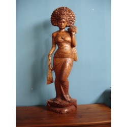 Mujer Balinesa talla de madera