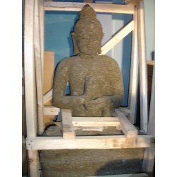 Buda de piedra volcánica